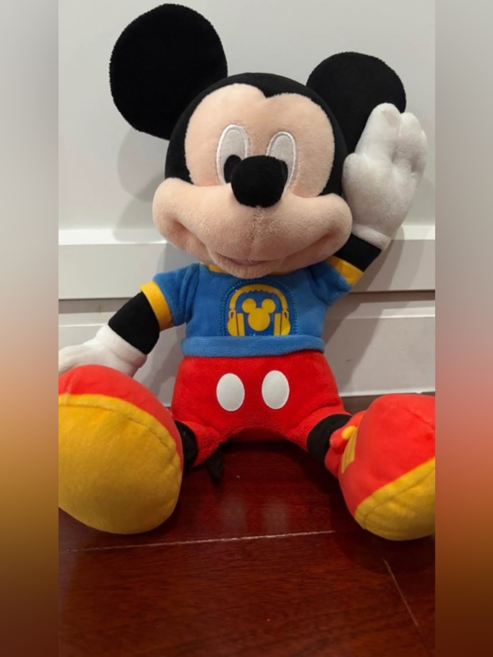 Plush Cartoon Mikey Mouse